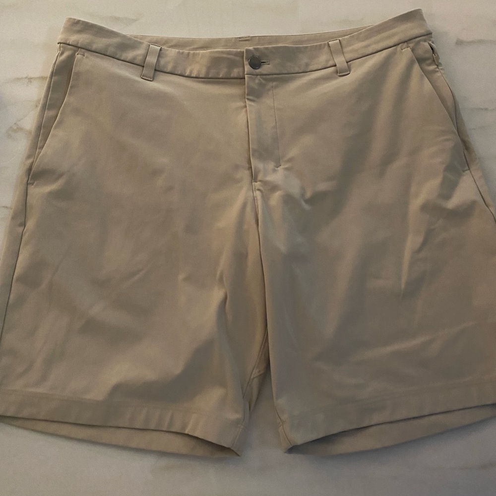 Lulumelon Mens Size 38 Commission Shorts- 9’’